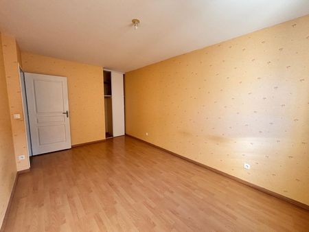 Location Maison 9 pièces 120m² TOURS 37000 - Photo 5