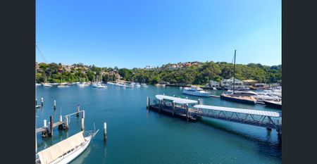 Waterfront Apartment – Stunning Mosman Bay Views - Photo 5