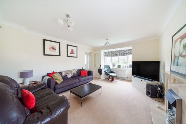 4 bedroom detached house to rent - Photo 1