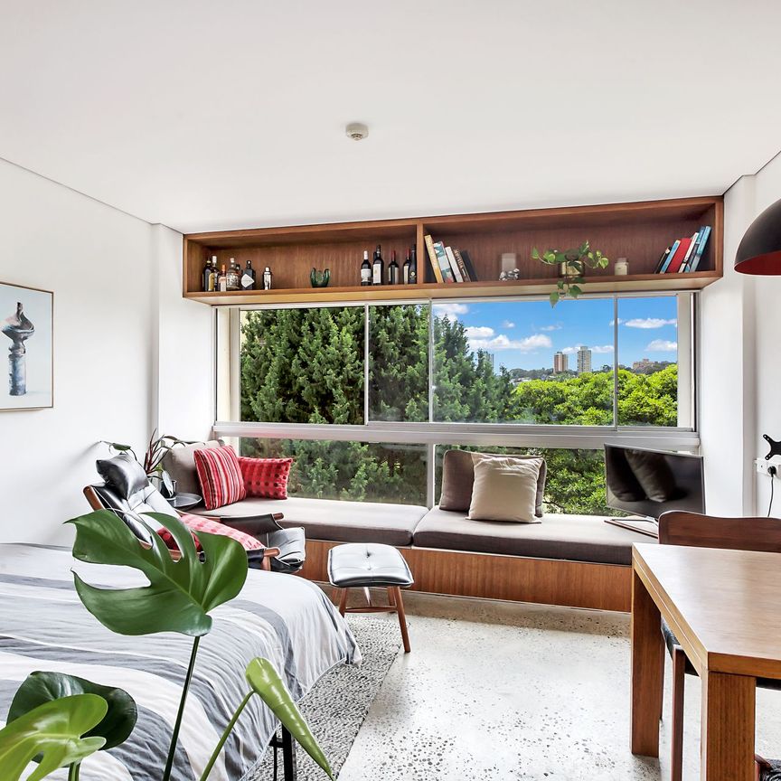 Partly-Furnished Contemporary Parkside Studio In Seidler Designed Aquarius - Photo 1