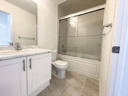 For Lease - 5 Hine Road, Brantford, Ontario - Photo 4