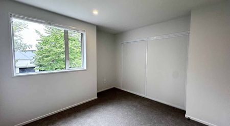 Oxley Ave Townhouse - Photo 4