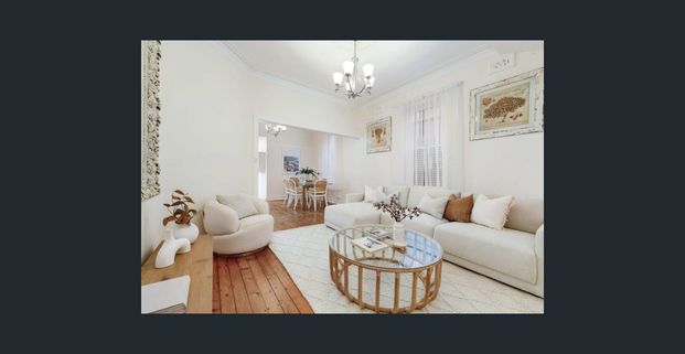 Charming Family Semi in Prime Randwick Location - Photo 1