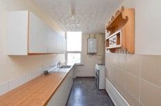 2 bed Flat for Rent - Photo 5