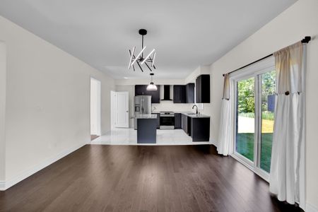 For Lease - 22 Birchwood Lane, Essa, Ontario - Photo 5