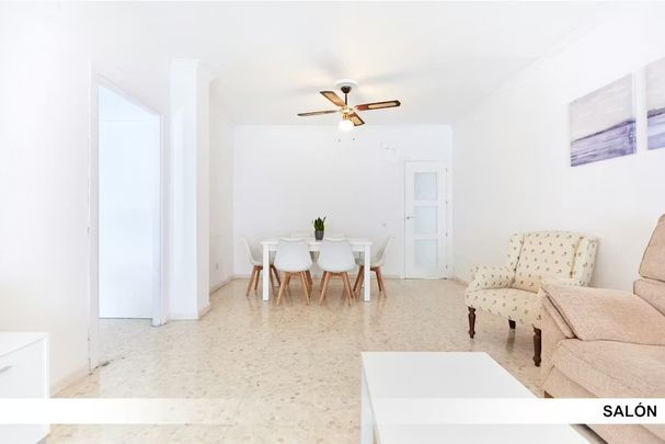 Calle Farmaceútico Murillo Herrera, Sevilla, Andalusia 41010 - Photo 1