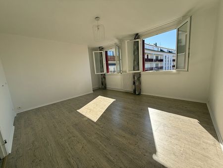 EVREUX - Appartement 1 pièce - Photo 3