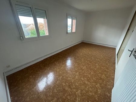 Location Maison 122m² GRAVELINES 59820 - Photo 2