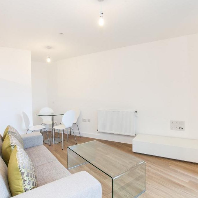 Studio to rent - Photo 1