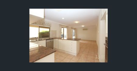 Double-Story 4-Bedroom House in the Heart of Aspley - Photo 4