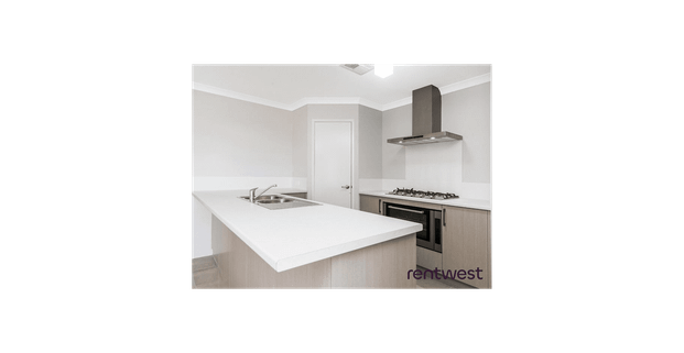 SPACIOUS HOME WITH DUCTED REVERSE CYCLE AIR - Photo 1