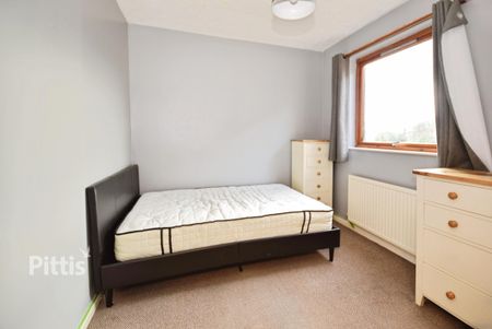 2 bedroom apartment to rent - Photo 2