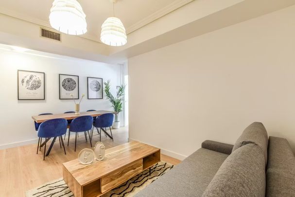 Calle del Oso, Madrid, Community of Madrid 28012 - Foto 1