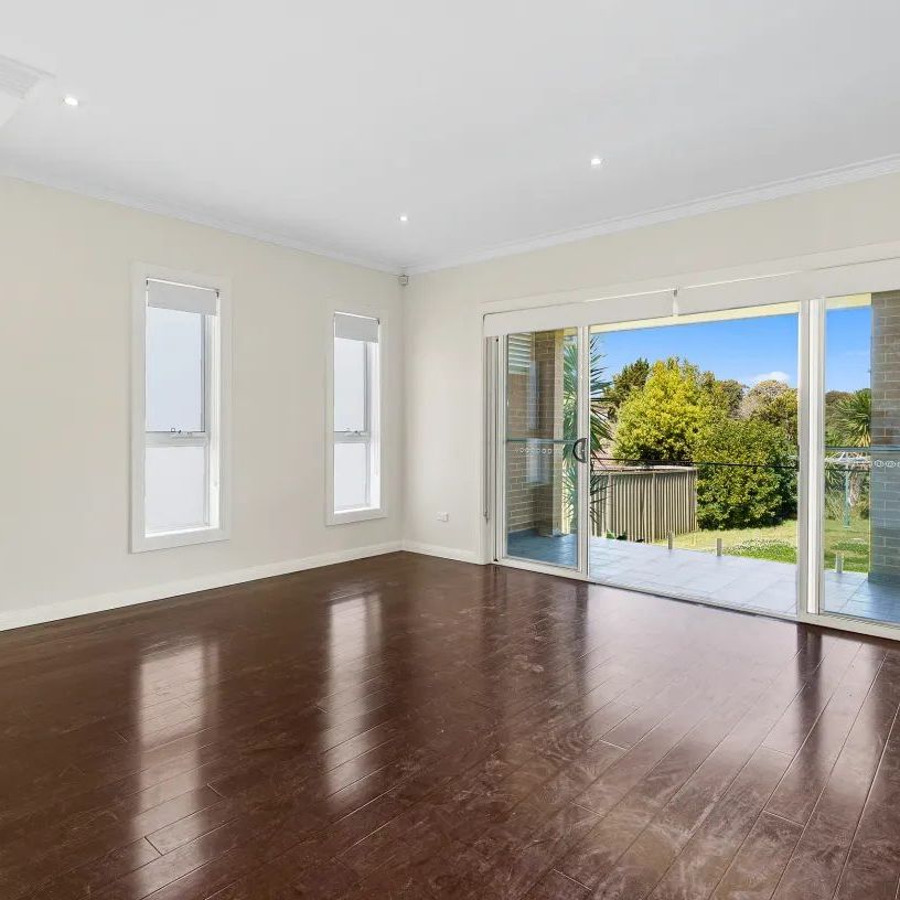 Spacious Four Bedroom Duplex in a Convenient Mortdale Location - Photo 1