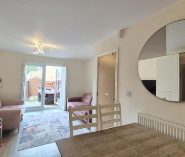 4 bedroom townhouse to rent - Photo 5