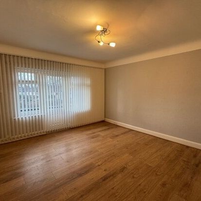 Grosvenor Court, L15 - Photo 1