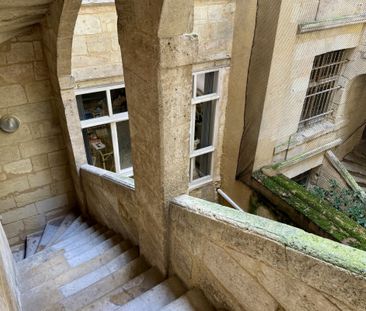 Bel appartement T2 meublé entièrement rénové 52 m2-BORDEAU - Photo 2