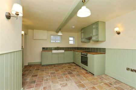 Thetford, Watton - Photo 4