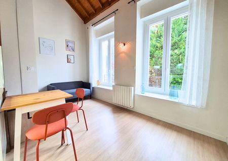 Location Appartement 1 pièce 34m² - Photo 2