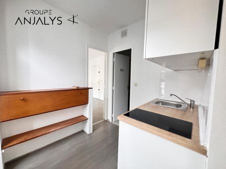Location Appartement 2 pièces 38m² CALUIRE ET CUIRE 69300 - Photo 4