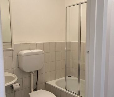 Low-Maintenance Living In Prime Location - Photo 6