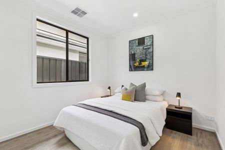 Stunning 4 Bedroom New Build in Prime Coastal Location - Photo 3