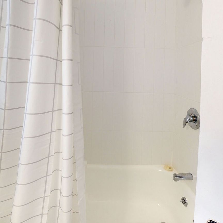 475 King Edward Avenue, Byward Market, Ottawa, ON - Photo 1