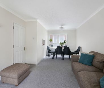 Claygate Court, All Saints Road SM1 - Photo 2