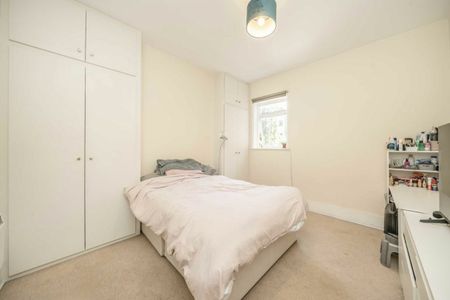 Ilminster Gardens - Photo 3