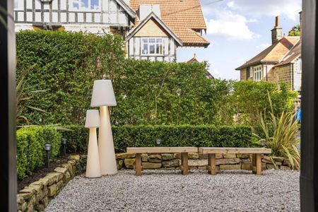 3 bedroom apartment to rent - Photo 2