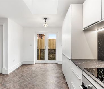 1 Bedroom Flat - Photo 4