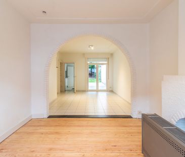 Gezinswoning met 4 slaapkamers en tuin in Wilrijk! - Photo 6