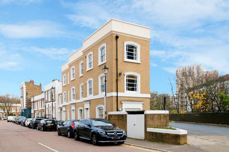 2 bedroom flat in Islington - Photo 5