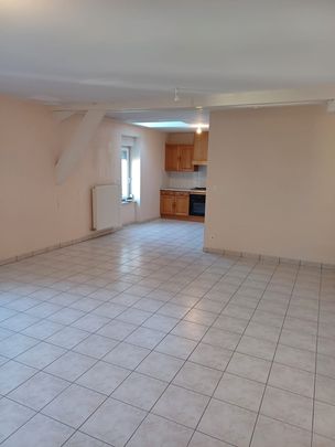 Location Appartement 3 pièces 74m² - Photo 1