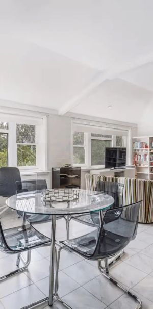 Furnished Art Deco Sanctuary in the Heart of South Yarra - Photo 1