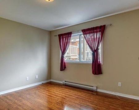 Appartement à louer - Brossard (Noms de rues (R)) Appartement à louer - Brossard (Noms de rues (R)) - Photo 2