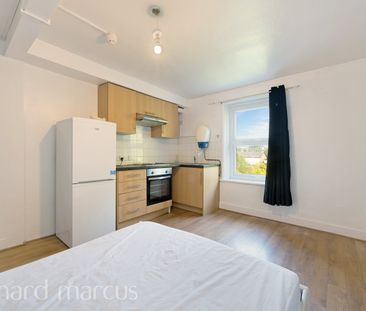 Cedar Road, Sutton - Photo 4