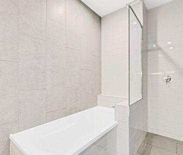 Stylish 3-Bedroom Townhouse in Brightwater! - Photo 5