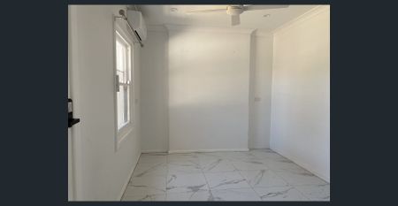 Neat, Sweet and Complete - Photo 2