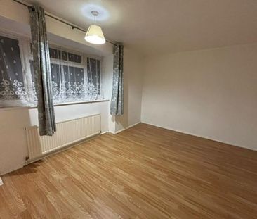 2 bedroom maisonette to rent - Photo 5