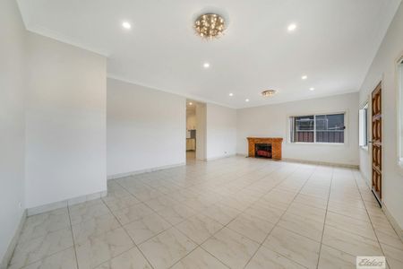 Spacious Four-Bedroom Family Home - Photo 3