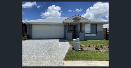 Two living areas, One Neighbour - Photo 5