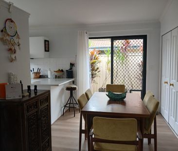 Helensvale - Photo 6