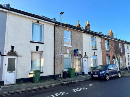 4 bedroom terraced house to rent - Photo 5