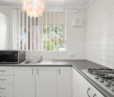 Close to the Action!! - Photo 6