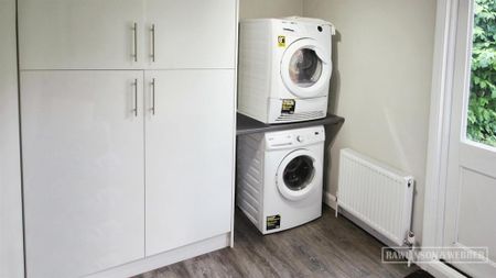 3 bedroom detached house to rent - Photo 4