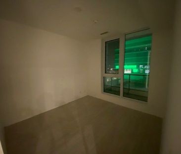 For Lease - 5 Buttermill Avenue Unit# 802, Vaughan, Ontario - Photo 6