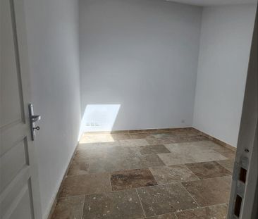 3 pièces - 97 m² - 1er étage - Colocation non autorisée - Photo 1