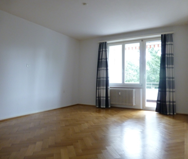 Grosse 2 Zimmer-Wohnung mit Balkon nähe Aeschenplatz - Foto 3