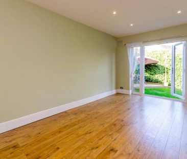 3 bedroom bungalow to rent - Photo 2